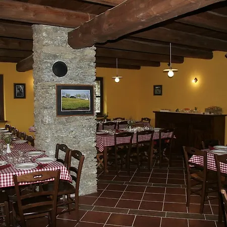 Alloggio per agriturismo A Nostro Mizoun Ostana